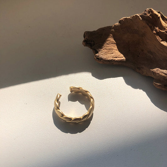 Elara Twist Ring